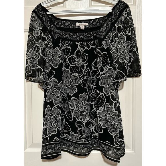 JM Collection Embellished Square Neckline‎ Floral Black White Blouse Size 18 - Picture 1 of 4